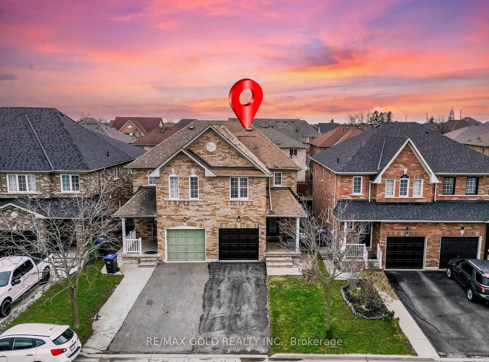 89-cadillac-crescent-brampton-ontario-w13125994