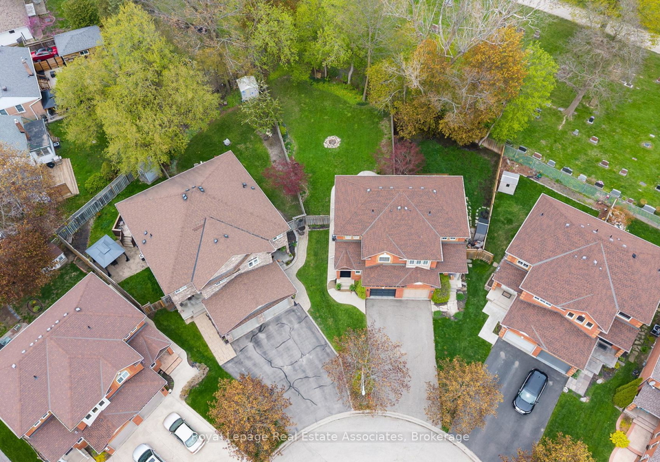 28-gilmer-court-halton-hills-ontario-w13126088