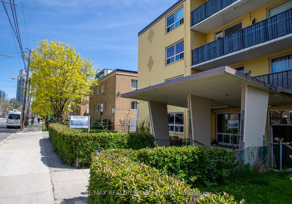 2355-lakeshore-boulevard-w-etobicoke-ontario-w13126152