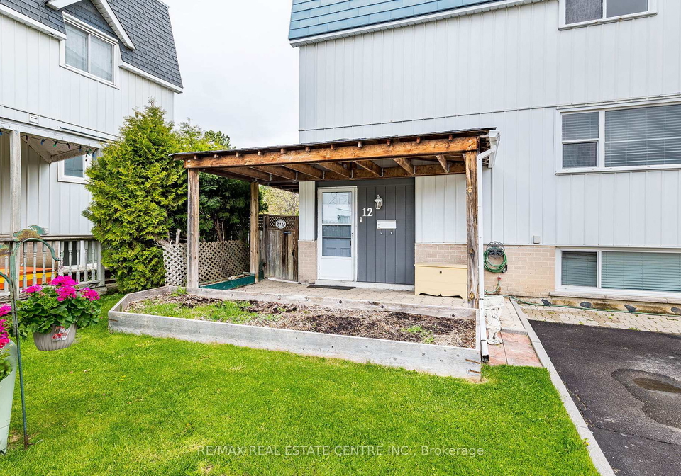 12-homer-square-brampton-ontario-w13126372