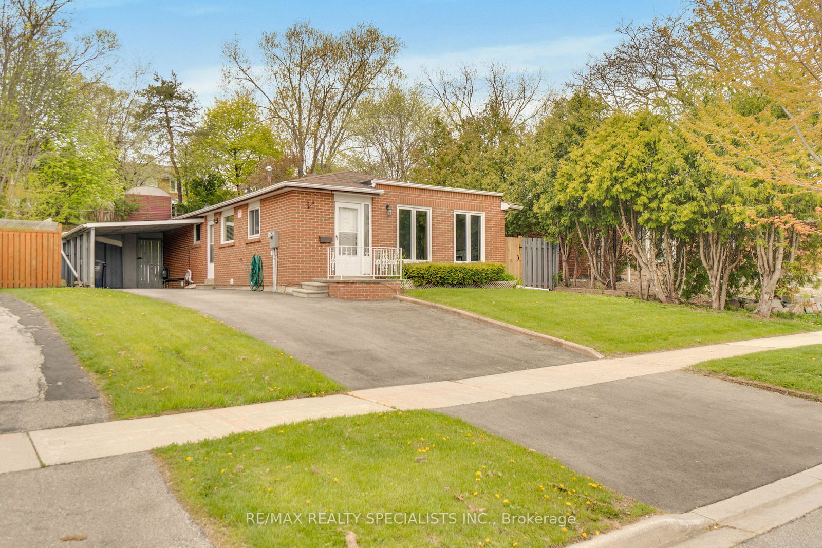 118-bonham-boulevard-mississauga-ontario-w13126458