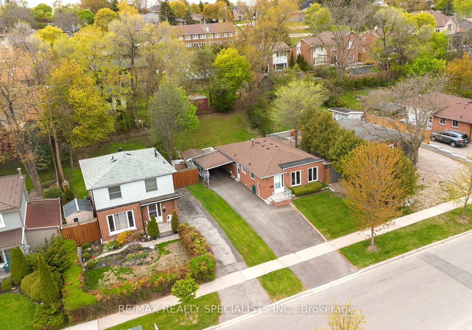 118-bonham-boulevard-mississauga-ontario-w13126458