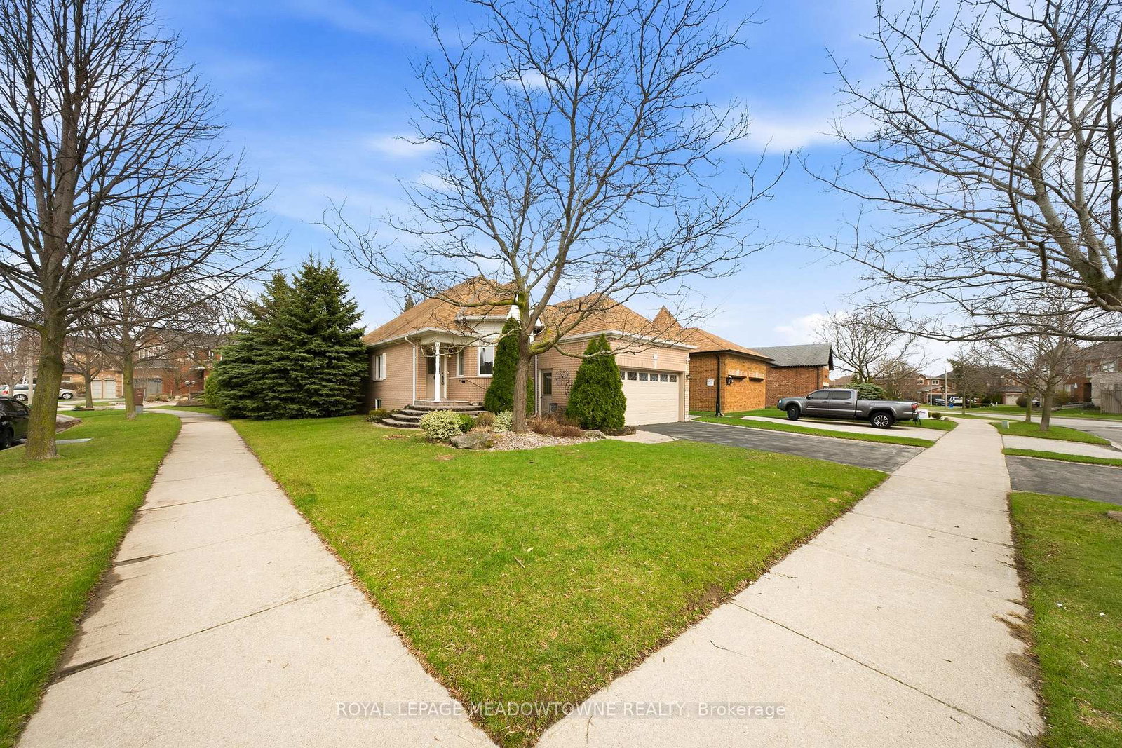 20-huffmann-drive-halton-hills-ontario-w13127056