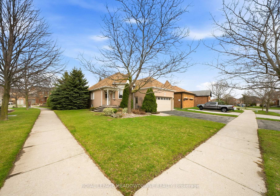20-huffmann-drive-halton-hills-ontario-w13127056