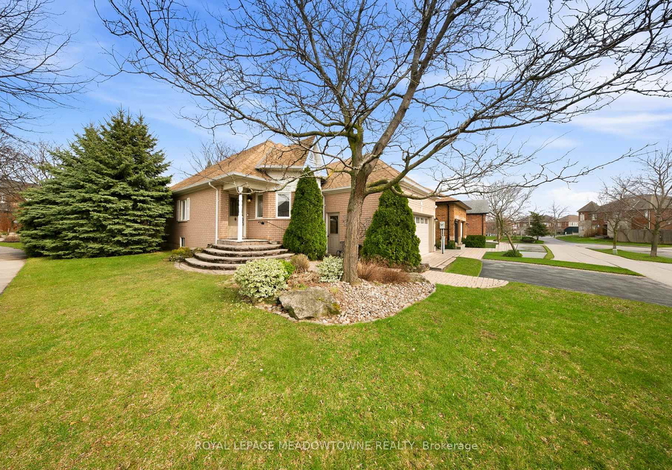 20-huffmann-drive-halton-hills-ontario-w13127056