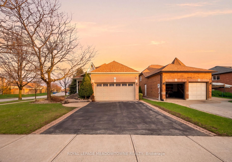 20-huffmann-drive-halton-hills-ontario-w13127056