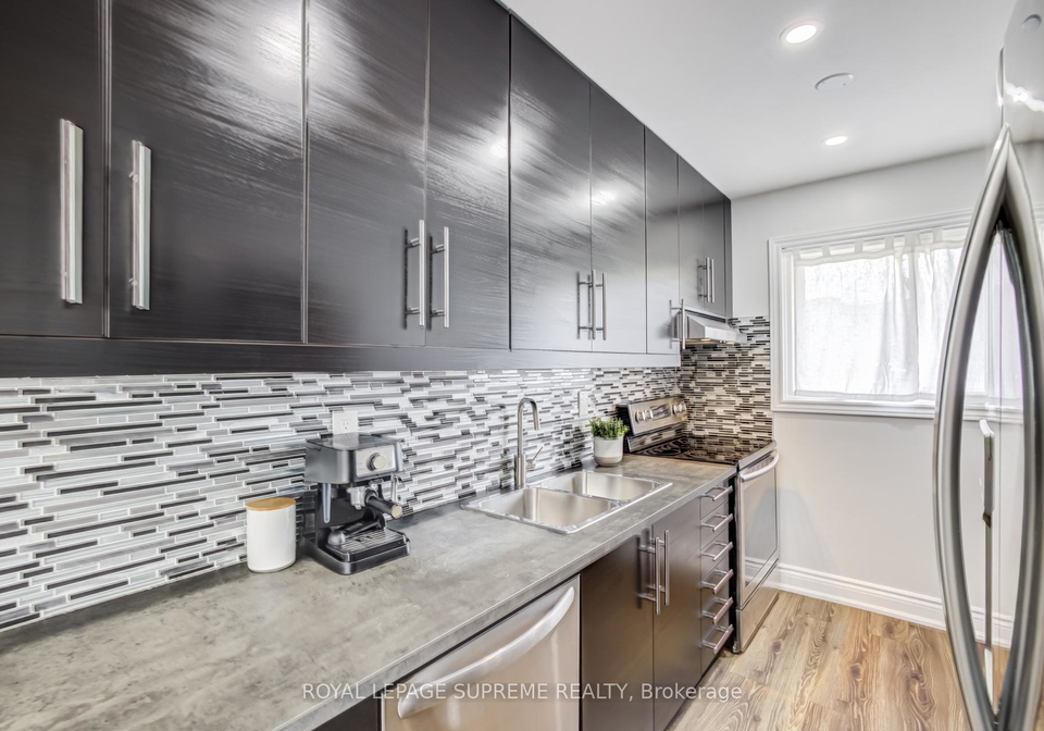18-juliette-square-brampton-ontario-w13127058