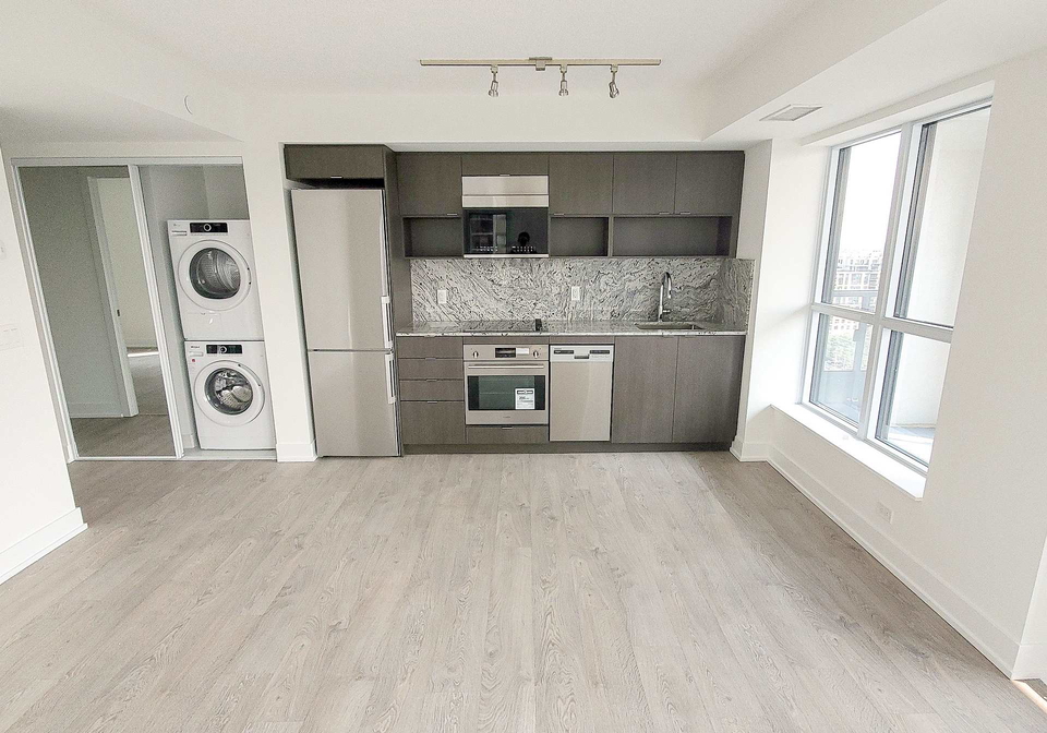 9-mabelle-avenue-etobicoke-ontario-w13127382