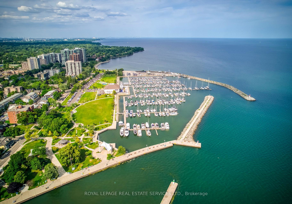 11-bronte-road-oakville-ontario-w13127476