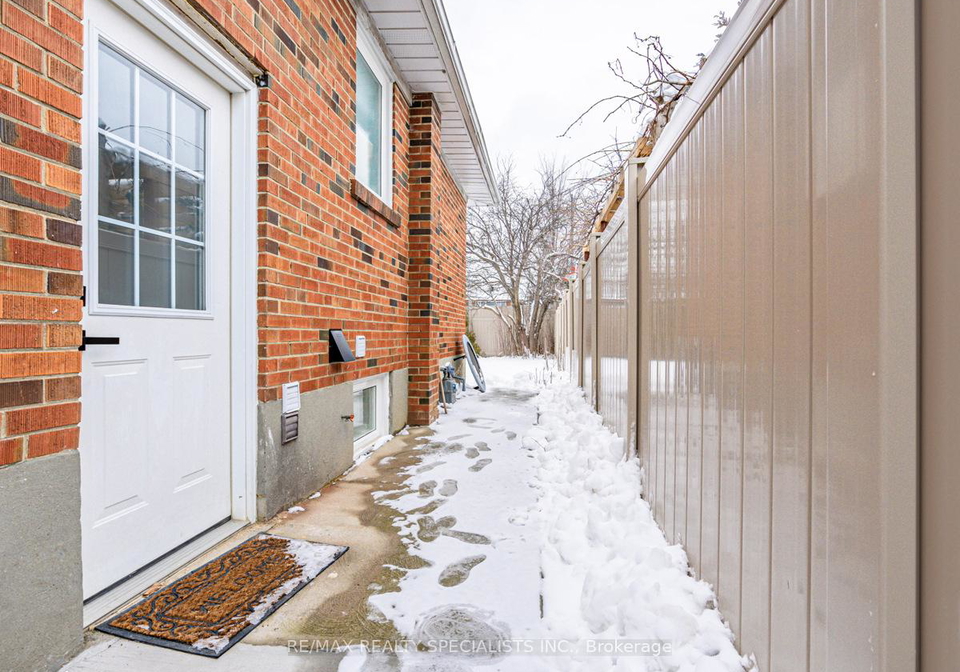 12-deeth-drive-etobicoke-ontario-w13127486