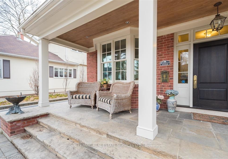 33-howard-avenue-oakville-ontario-w13127514