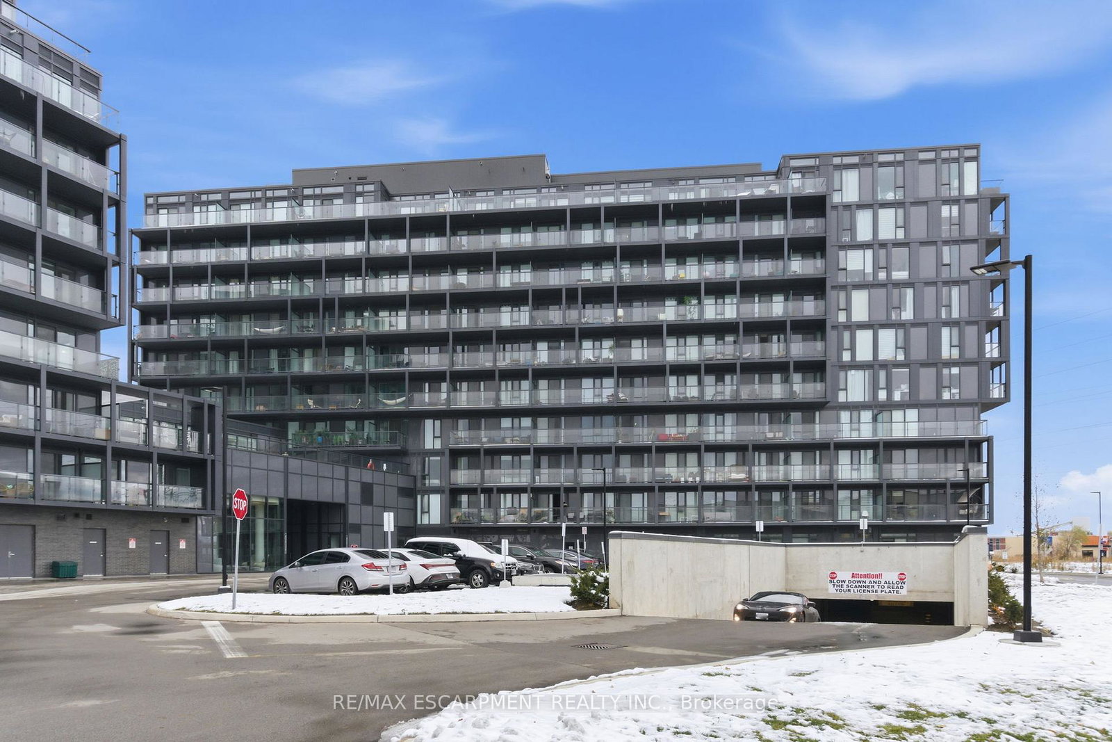 3200-dakota-common-burlington-ontario-w13127536