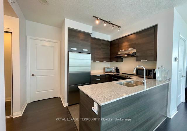 5033-four-springs-avenue-mississauga-ontario-w13127652