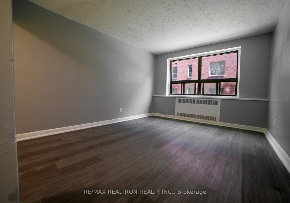 2369-lake-shore-boulevard-w-etobicoke-ontario-w13127658
