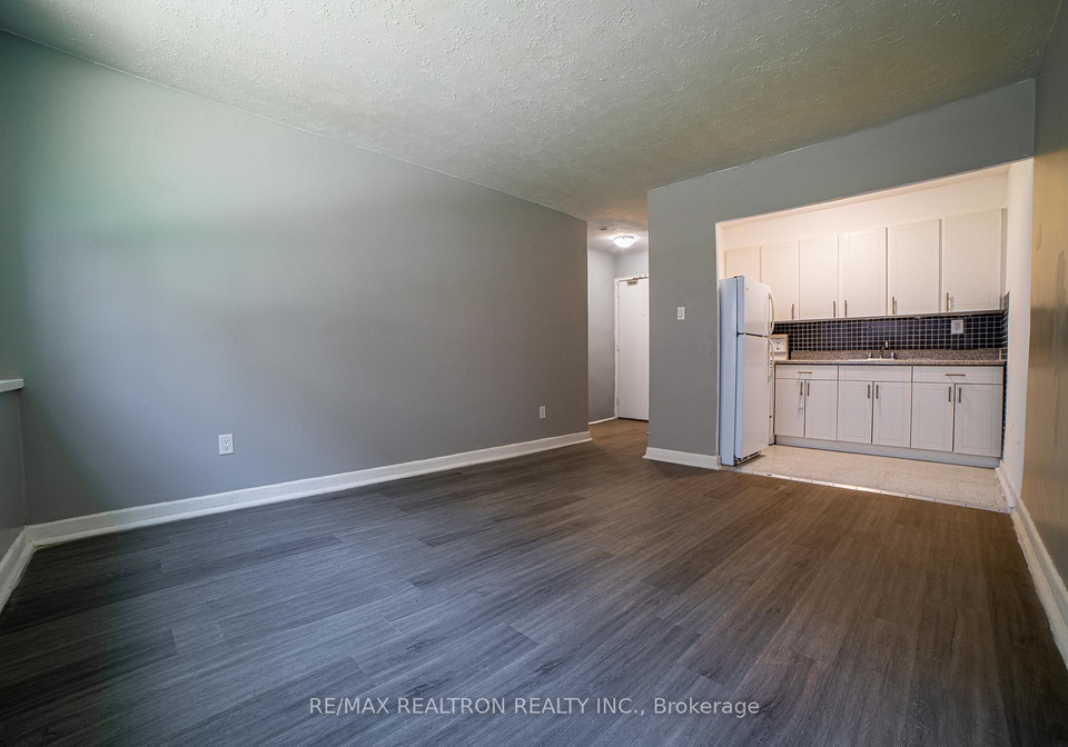 2369-lake-shore-boulevard-w-etobicoke-ontario-w13127658