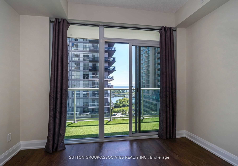 56-annie-craig-drive-etobicoke-ontario-w13127660