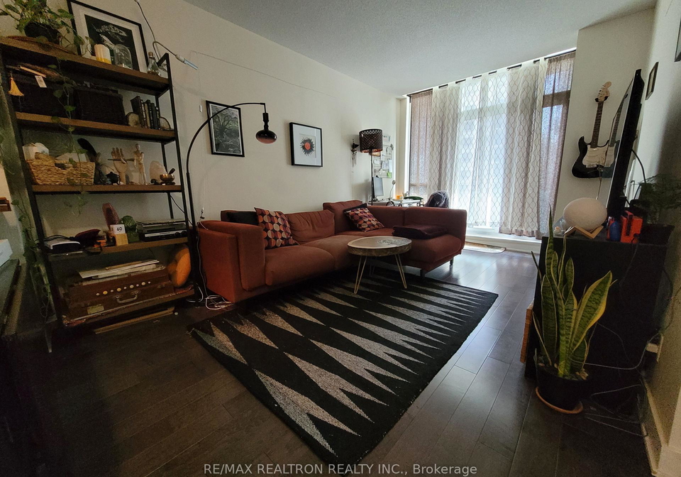 4070-confederation-parkway-mississauga-ontario-w13127680