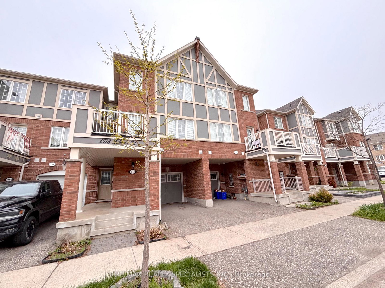 1578-leblanc-court-milton-ontario-w13127720