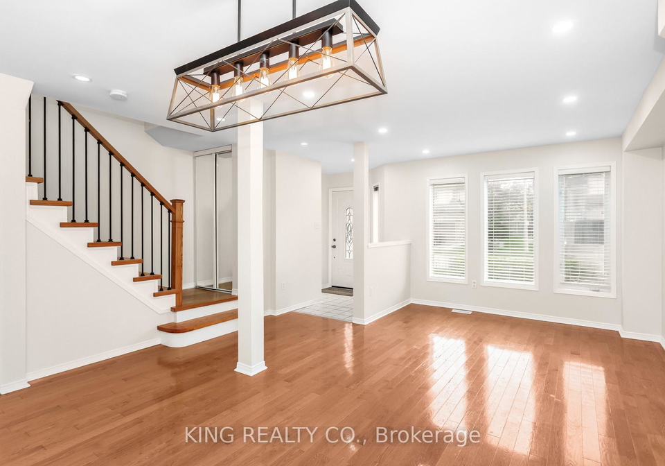 1240-westview-terrace-oakville-ontario-w13127726