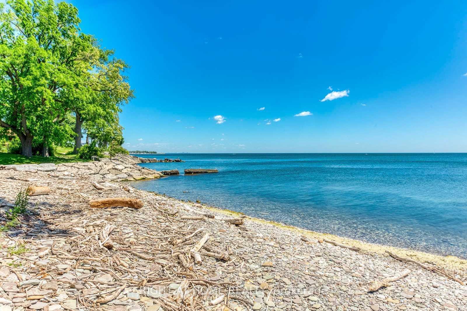 3234-shoreline-drive-oakville-ontario-w13127744
