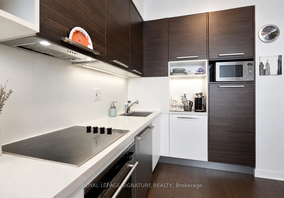 36-park-lawn-road-etobicoke-ontario-w13127896