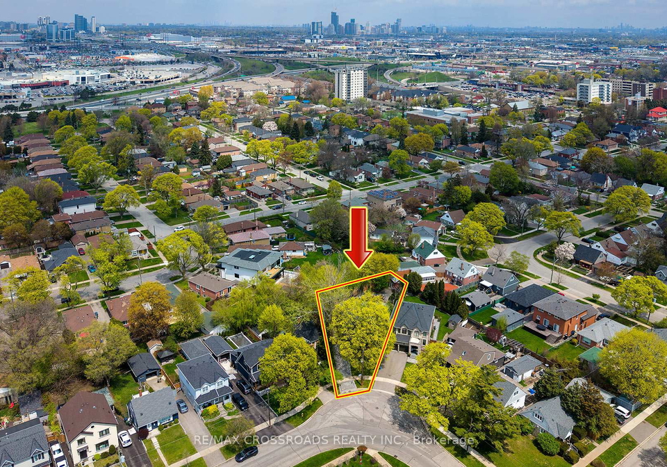 33-norfolk-avenue-etobicoke-ontario-w13127938