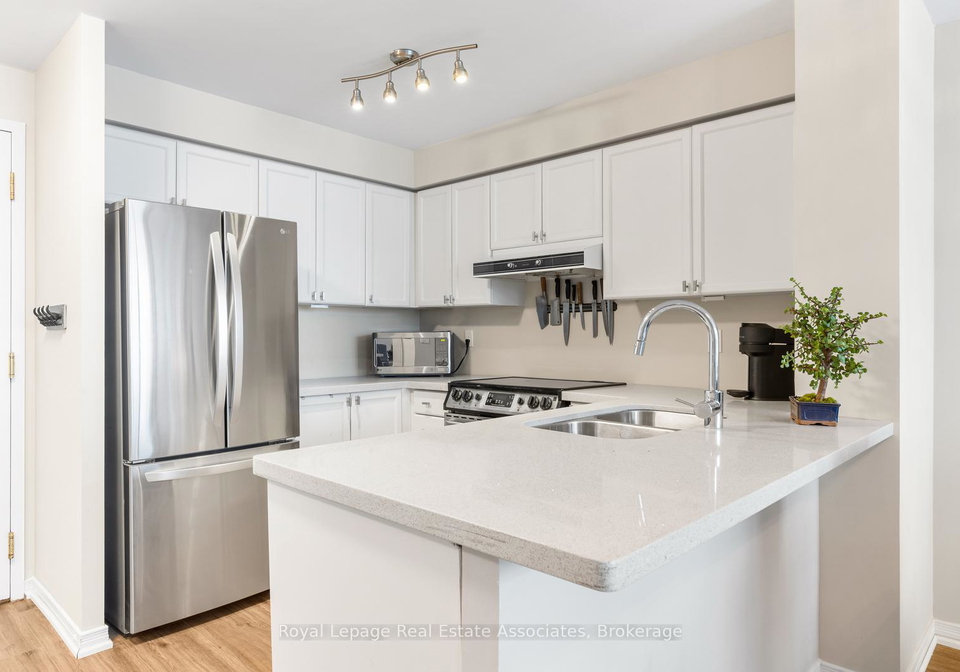 2565-erin-centre-boulevard-mississauga-ontario-w13128408