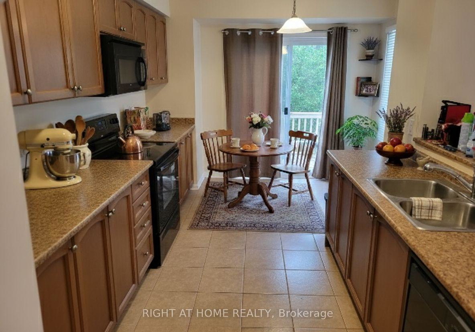 273-wetenhall-landing-milton-ontario-w13128478