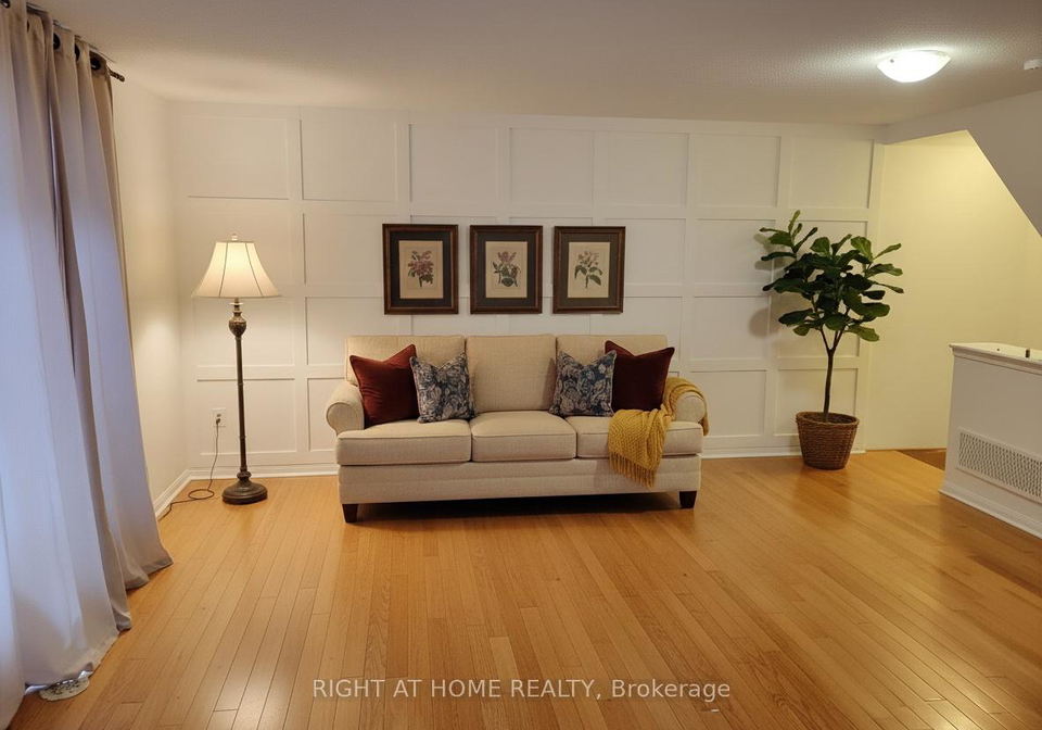 273-wetenhall-landing-milton-ontario-w13128478