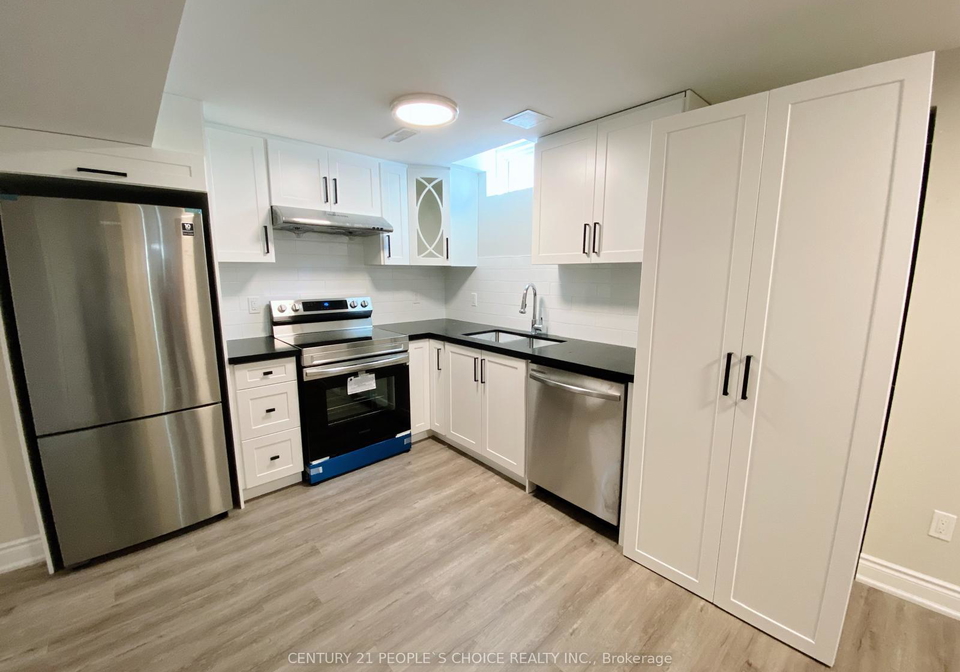 922-silverthorn-mill-avenue-mississauga-ontario-w13128490