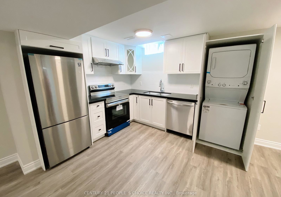 922-silverthorn-mill-avenue-mississauga-ontario-w13128490