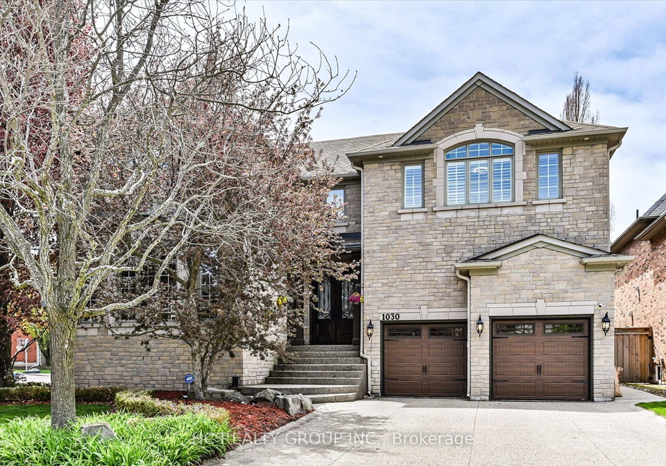 1030-skyvalley-crescent-oakville-ontario-w13128784
