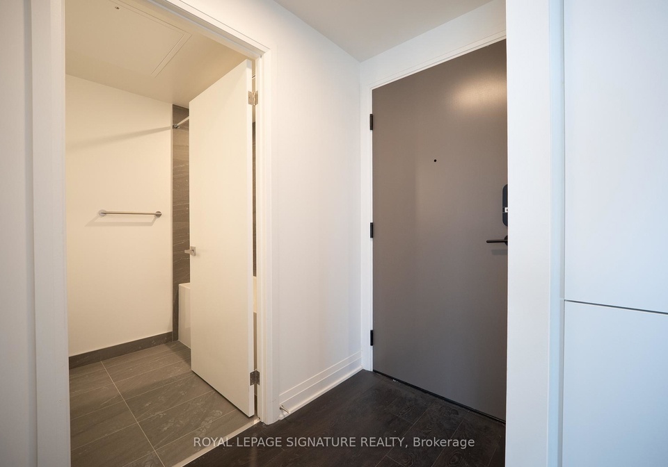 4015-the-exchange-mississauga-ontario-w13129026
