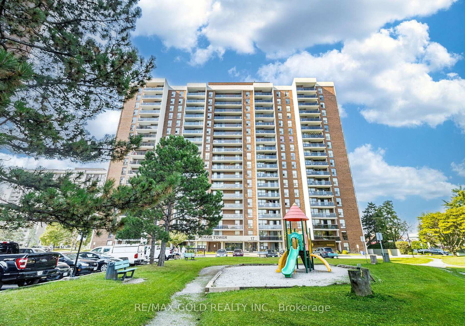 17-knightsbridge-road-brampton-ontario-w13129210