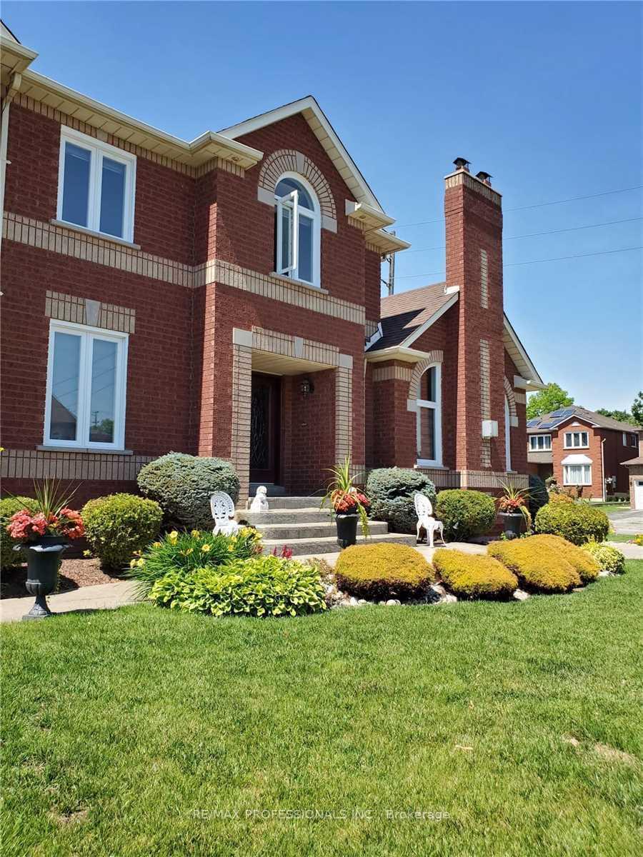 2078-perran-drive-mississauga-ontario-w13129382