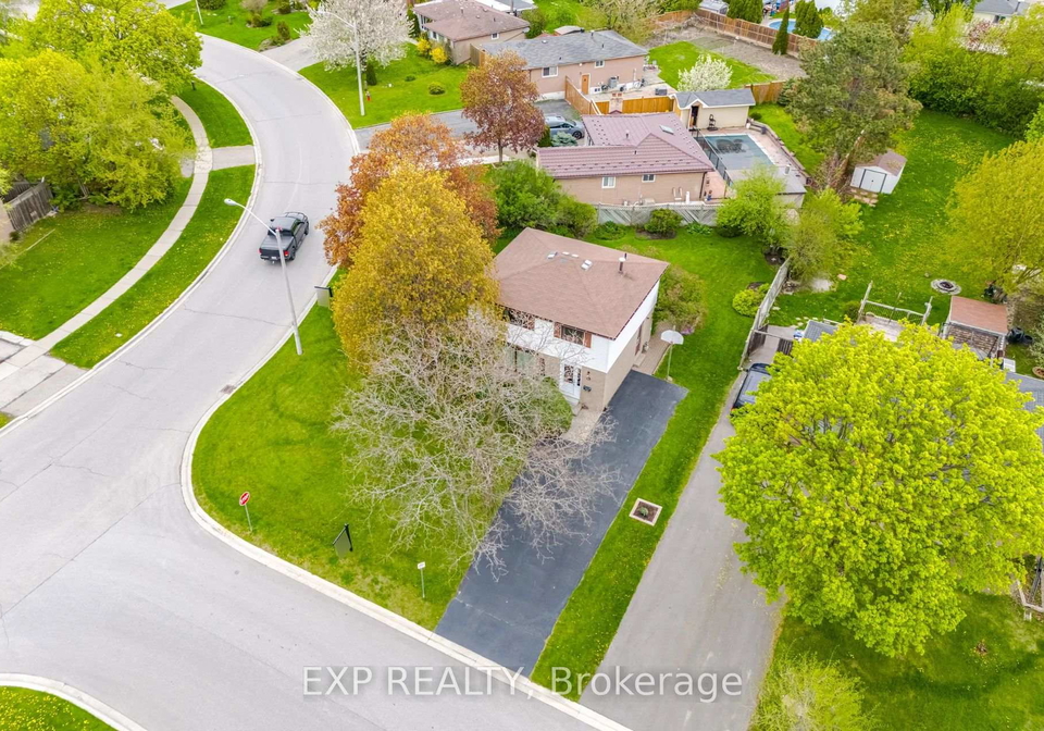 1-flavian-crescent-brampton-ontario-w13129430