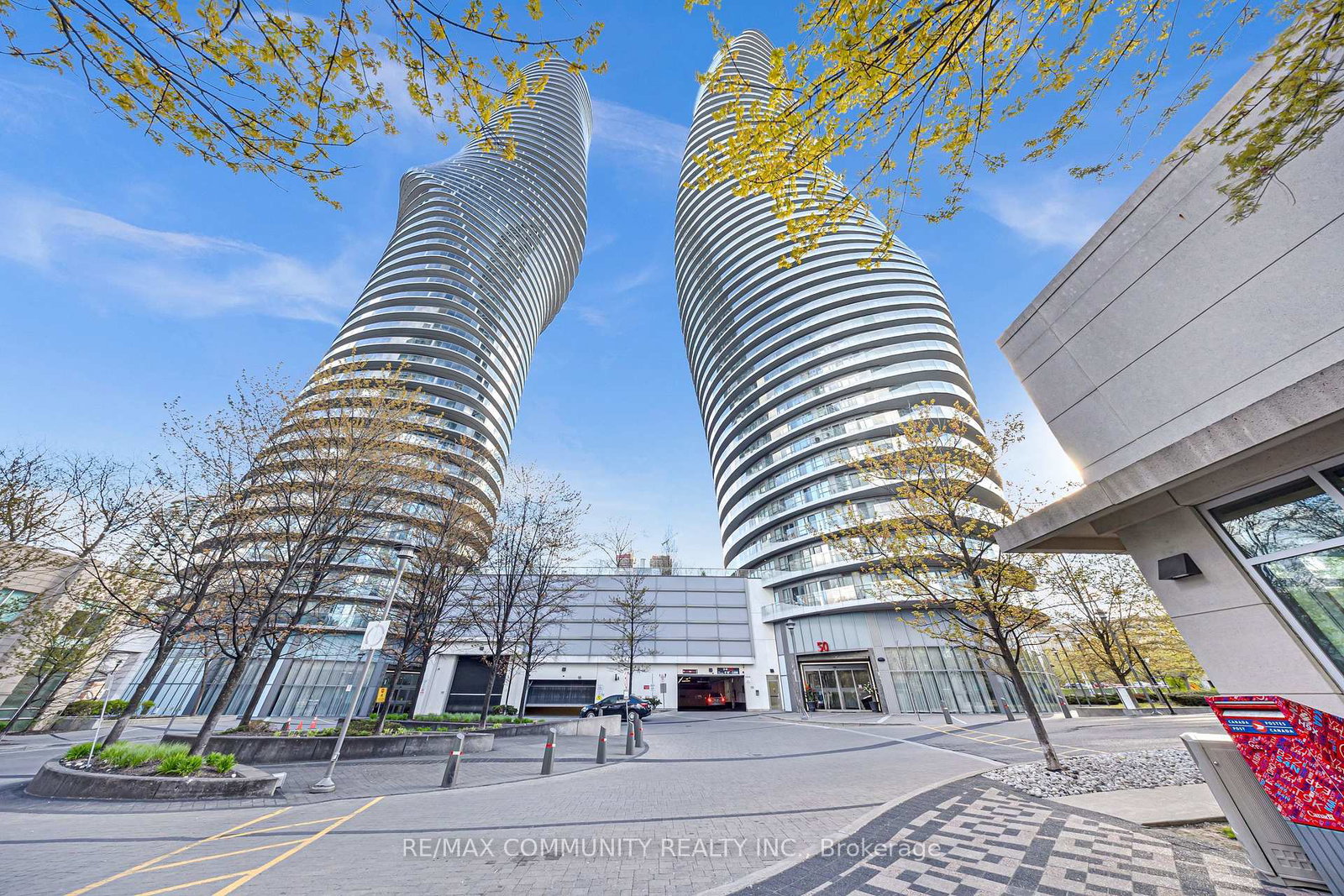50-absolute-avenue-mississauga-ontario-w13129562