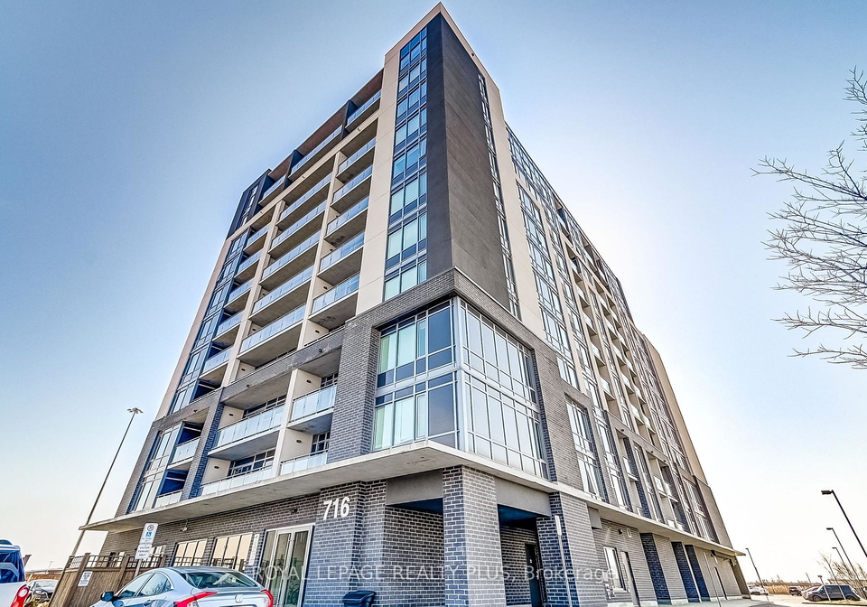 716-main-street-e-milton-ontario-w13129600