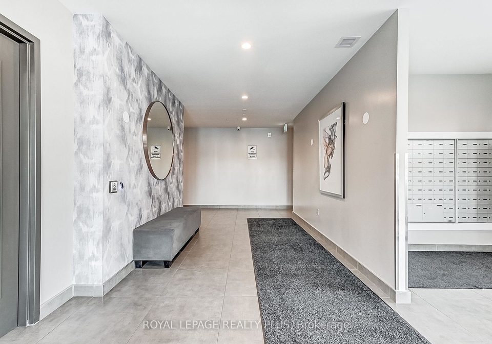 716-main-street-e-milton-ontario-w13129600