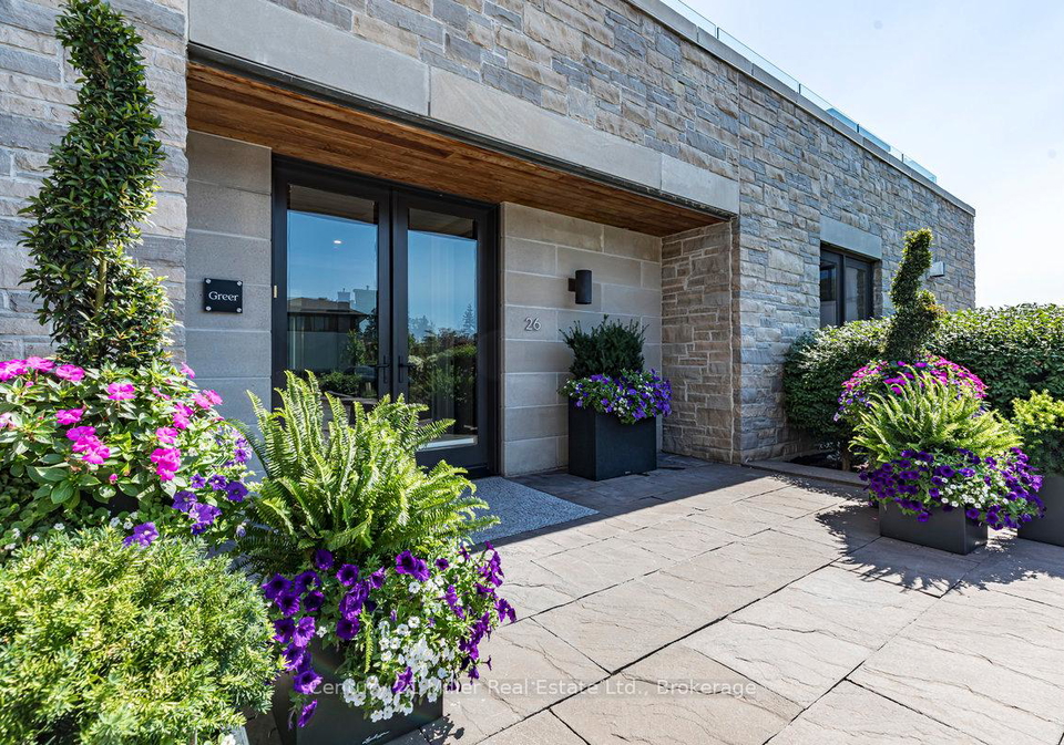 10-maple-grove-drive-oakville-ontario-w13129868