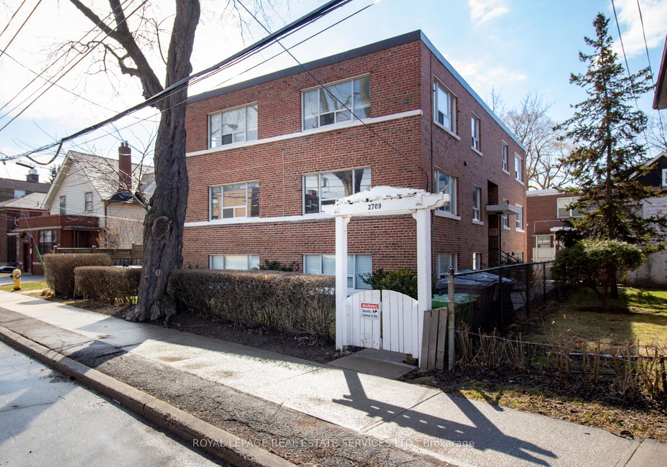 2709-lake-shore-boulevard-w-etobicoke-ontario-w13129962