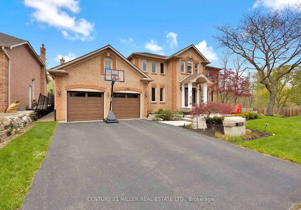 1398-winterberry-drive-burlington-ontario-w13129998