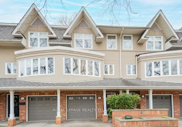 83-kerr-street-oakville-ontario-w13130016