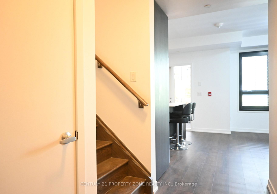 2530-eglinton-avenue-w-mississauga-ontario-w13130152
