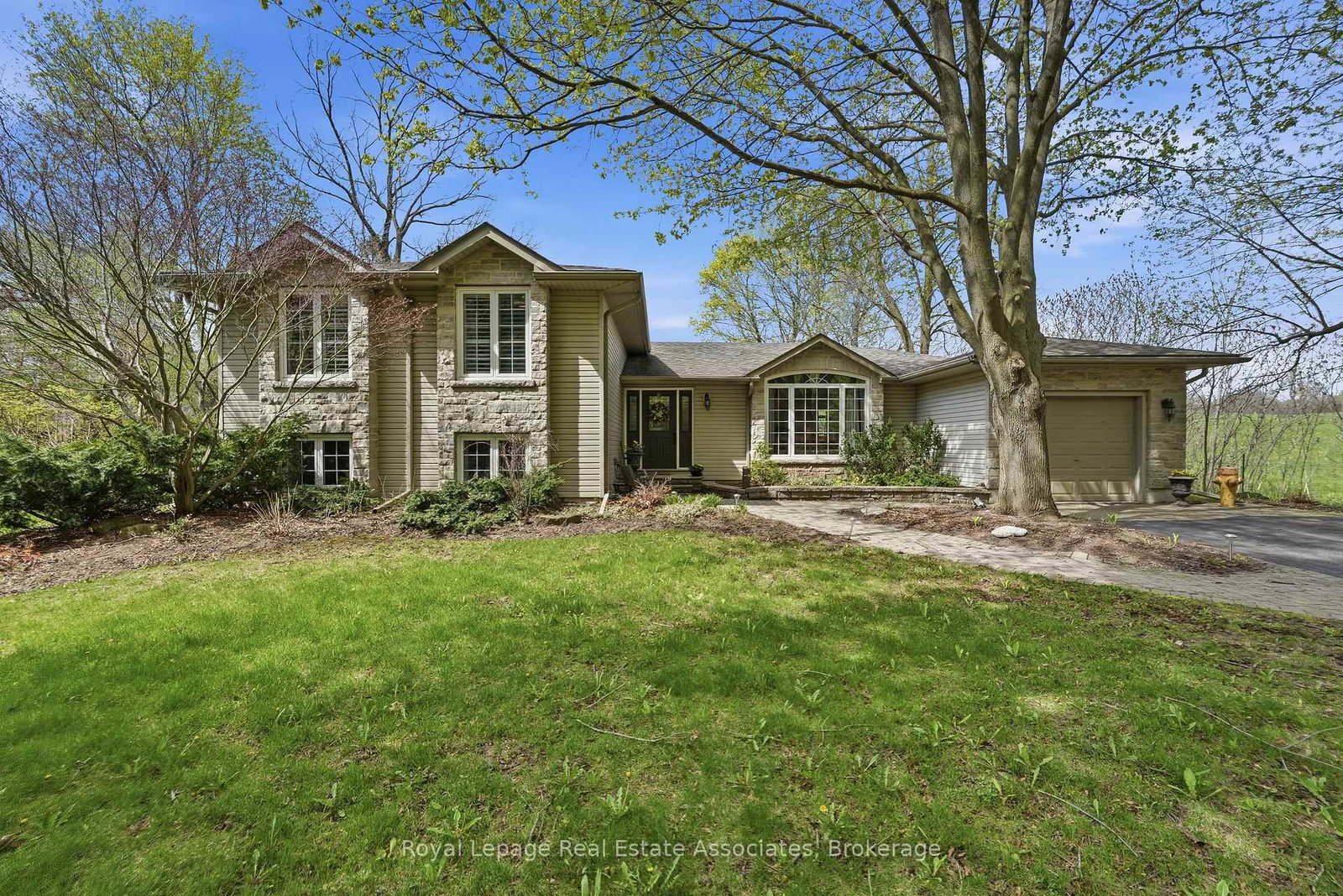12136-6-line-halton-hills-ontario-w13130478