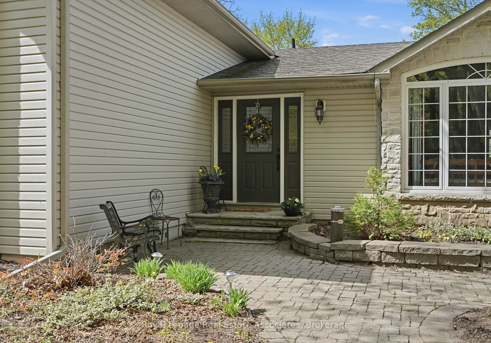 12136-6-line-halton-hills-ontario-w13130478