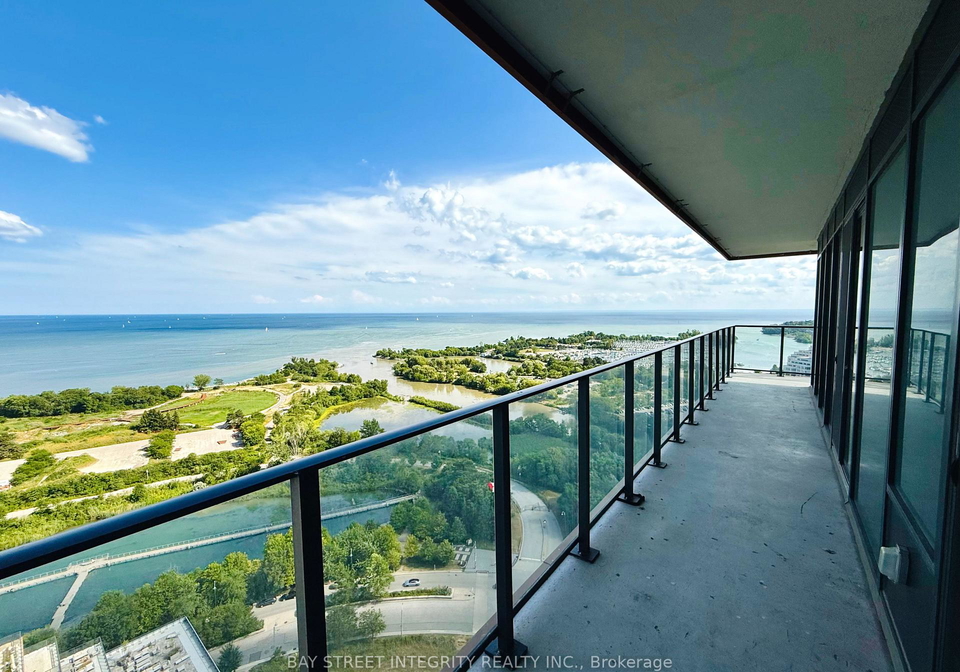 30-shore-breeze-drive-etobicoke-ontario-w13130522