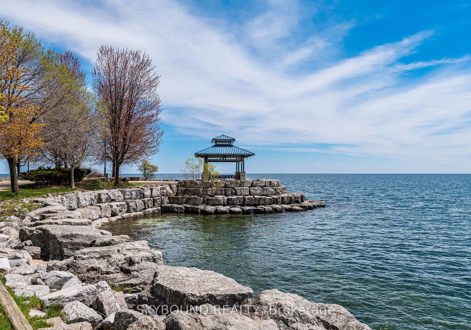 15-n-elizabeth-street-n-mississauga-ontario-w13130856