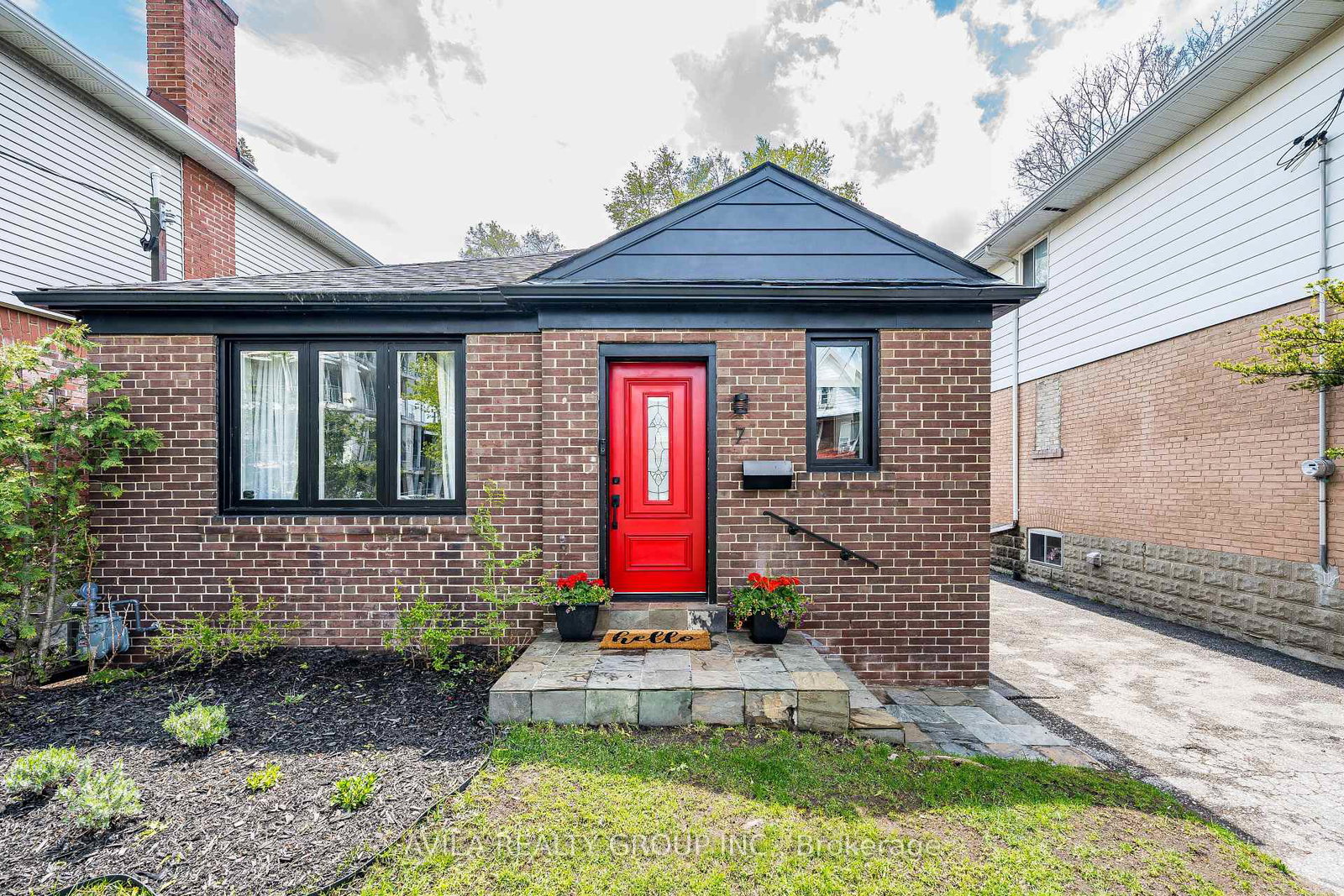 7-edmund-avenue-north-york-ontario-w13130892