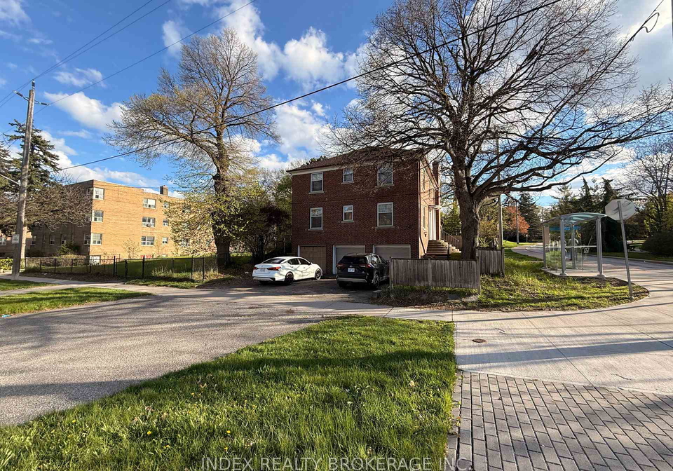 21-anglesey-boulevard-etobicoke-ontario-w13130966
